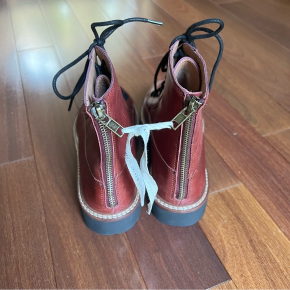 Madewell Citywalk Lugsole Lace-Up Boot - Picture 3 of 8